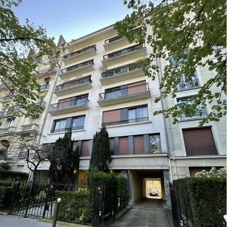 Appartement 2 Pieces Proche Tour Eiffel, Trocadero Et Ocde